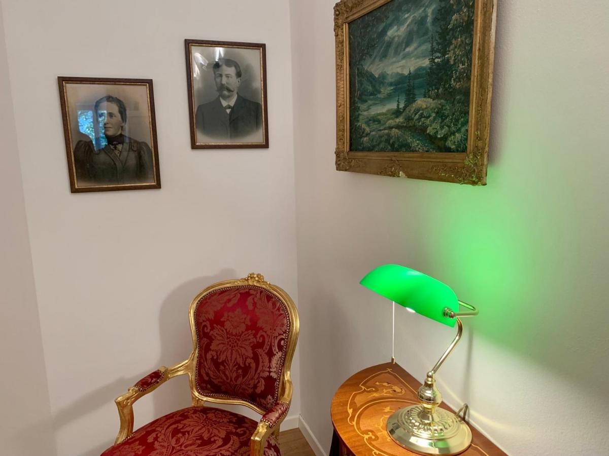 Koeniglich & Modern See- Und Zentrumsnah Apartment Prien am Chiemsee